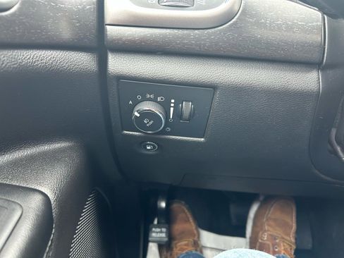 Used 2018 Jeep Grand Cherokee Altitude image 29