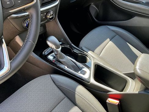Used 2025 Buick Encore GX Preferred AWD/4WD image 23