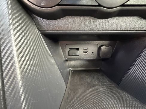 Used 2019 Toyota Yaris LE image 17