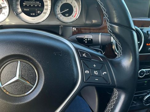 Used 2015 Mercedes-Benz GLK 350 4MATIC image 12