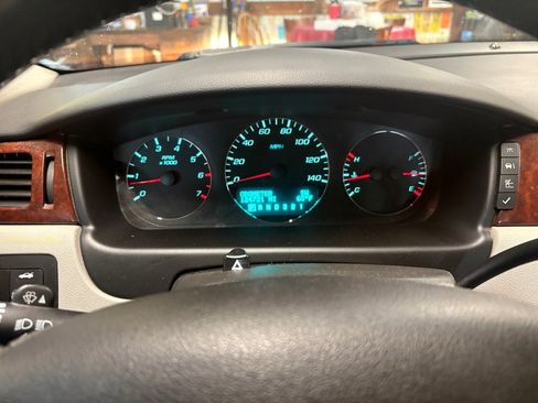 Used 2006 Chevrolet Impala LT w/ Preferred Equipment Group image 23