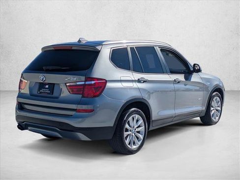 Used 2017 BMW X3 sDrive28i image 5