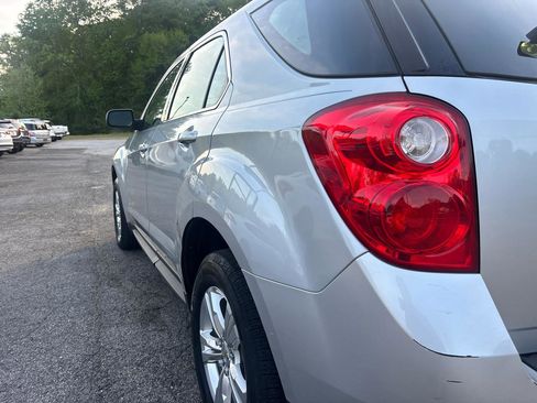 Used 2010 Chevrolet Equinox LS image 8