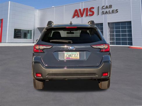 Used 2024 Subaru Outback Premium image 7