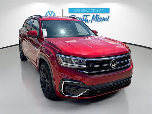 Used 2021 Volkswagen Atlas SE w/ Towing Package FWD image 3