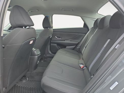 Used 2025 Hyundai Elantra Hybrid FWD image 18