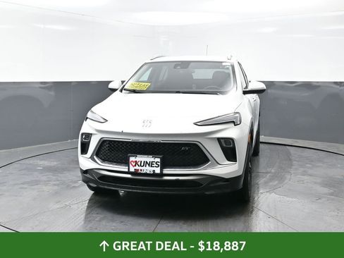 Used 2024 Buick Encore GX Sport Touring image 8