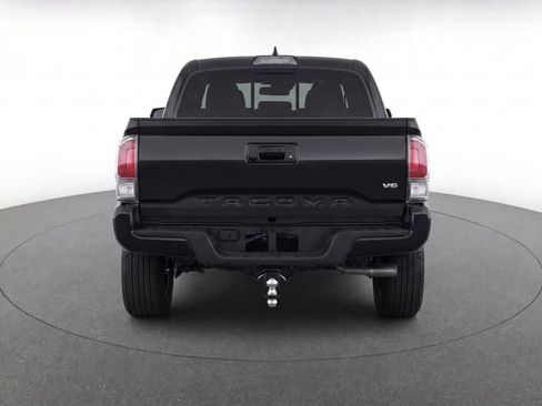 Used 2022 Toyota Tacoma TRD Sport w/ TRD Premium Sport Package RWD image 10