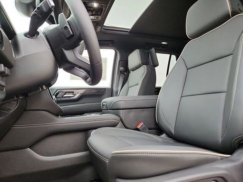 New 2026 GMC Yukon Elevation w/ Elevation Premium Package image 14