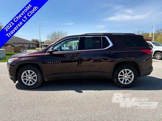 Used 2021 Chevrolet Traverse LT FWD video 3