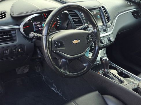 Used 2017 Chevrolet Impala LT image 7