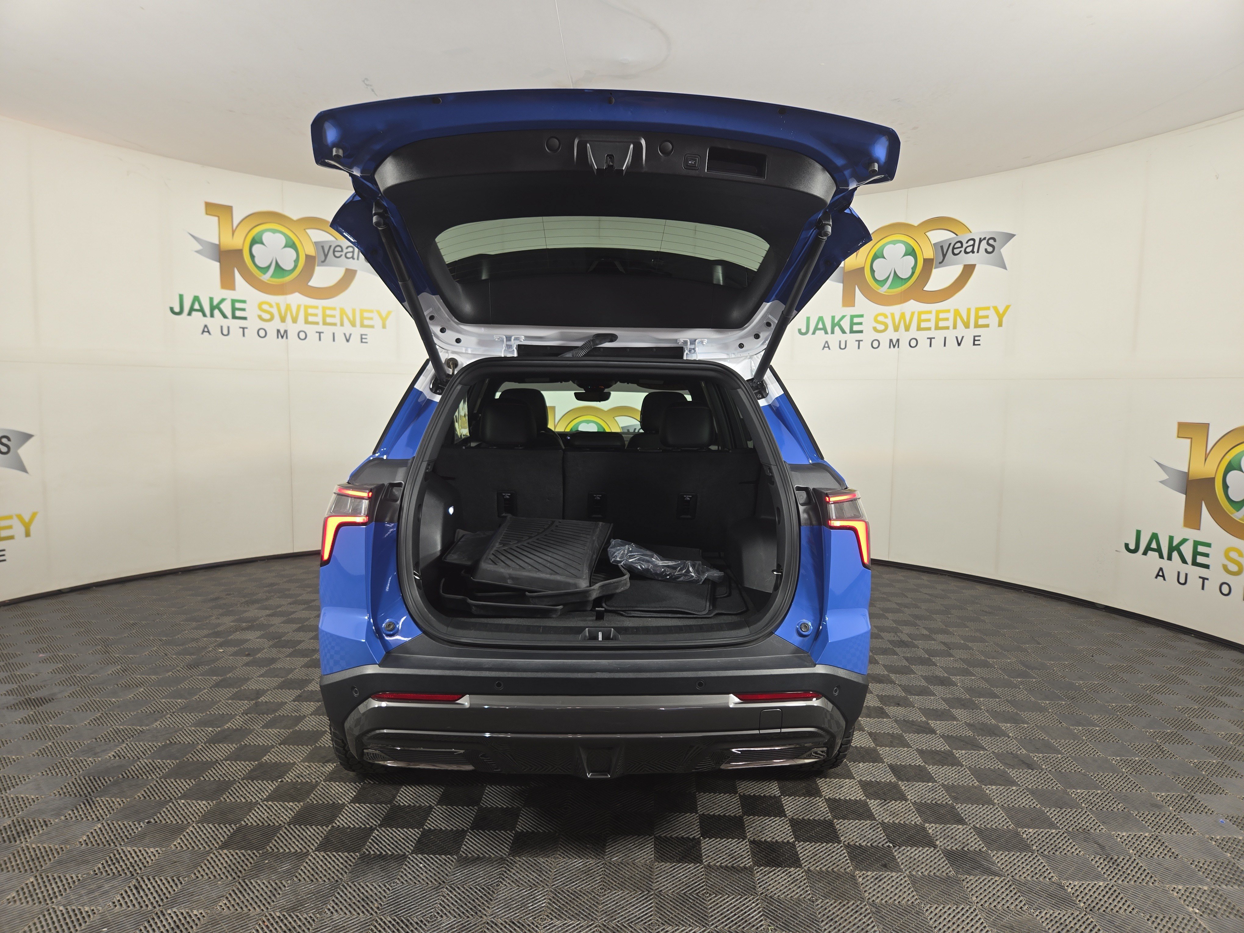 Certified 2025 Chevrolet Equinox ACTIV w/ Safety and Technology Package FWD image 33