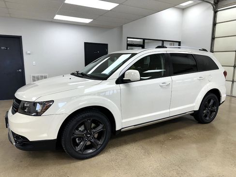 Used 2020 Dodge Journey Crossroad image 6