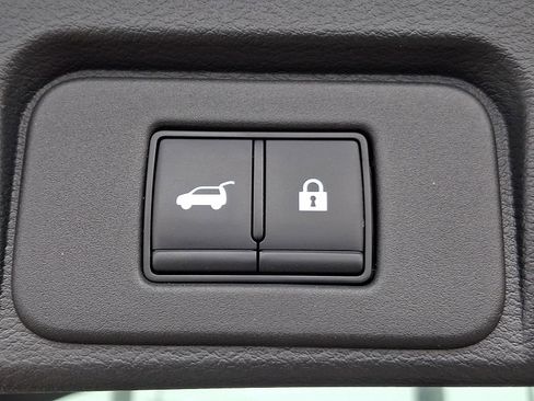 Used 2023 Nissan Rogue Platinum w/ Platinum Premium Package image 32