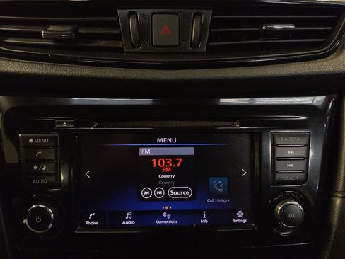 Used 2019 Nissan Rogue S FWD image 25
