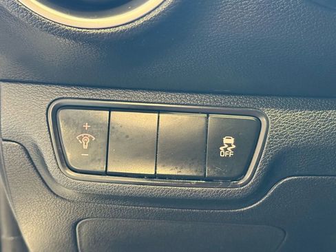 Used 2023 Kia Forte LXS image 25