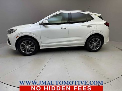 Used 2020 Buick Encore GX Essence w/ Experience Buick Package AWD/4WD image 2
