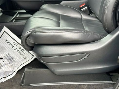 Used 2024 Lincoln Navigator Premiere image 20
