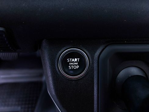 Used 2023 Land Rover Defender 110 SE AWD/4WD image 48