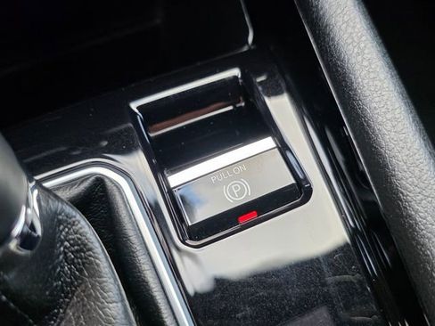 Used 2022 Jeep Compass Altitude image 31