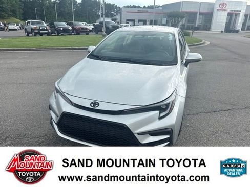 Used 2024 Toyota Corolla XSE FWD image 7