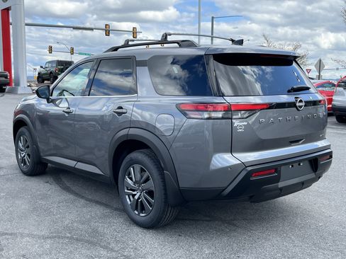 New 2026 Nissan Pathfinder SV AWD/4WD image 19