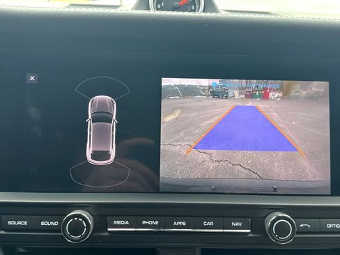 Used 2021 Porsche Macan Base image 35