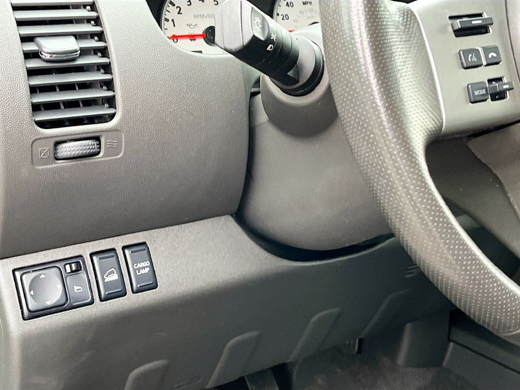 Used 2020 Nissan Frontier PRO-4X AWD/4WD image 10