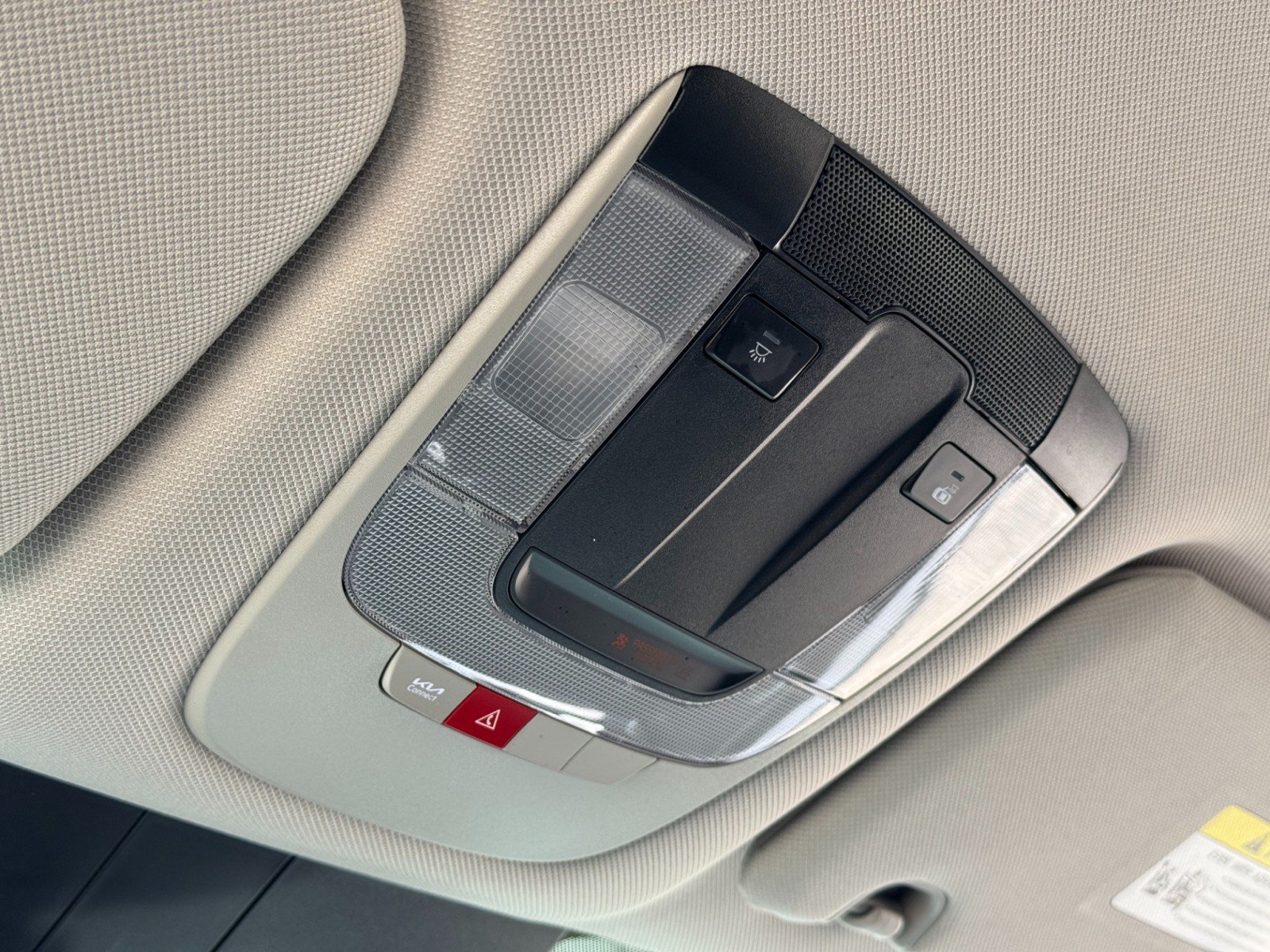 Used 2024 Kia Sorento LX FWD image 31