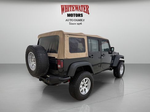 Used 2018 Jeep Wrangler Unlimited Sport w/ Connectivity Group image 4