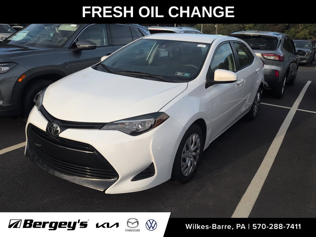 Used 2019 Toyota Corolla LE FWD image 1