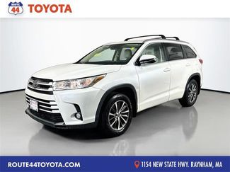 Used 2018 Toyota Highlander XLE AWD/4WD video 1