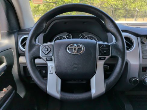 Used 2016 Toyota Tundra SR5 w/ SR5 Upgrade Package AWD/4WD image 22
