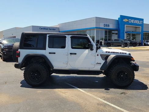 Used 2024 Jeep Wrangler Unlimited Rubicon w/ Technology Group AWD/4WD image 6