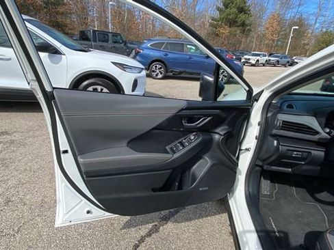 Certified 2025 Subaru Crosstrek 2.5i Limited AWD/4WD image 17