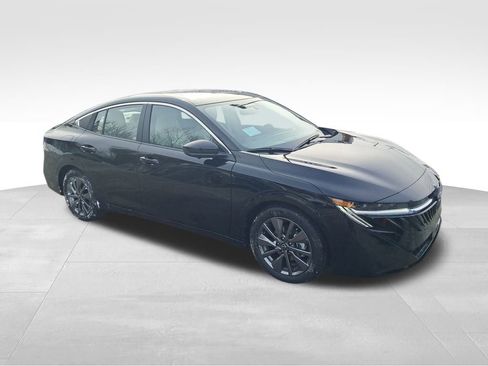 New 2026 Nissan Sentra SL w/ Floor Mat Package FWD image 8