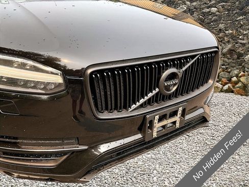 Used 2016 Volvo XC90 T6 Momentum w/ Momentum Plus Package AWD/4WD image 25