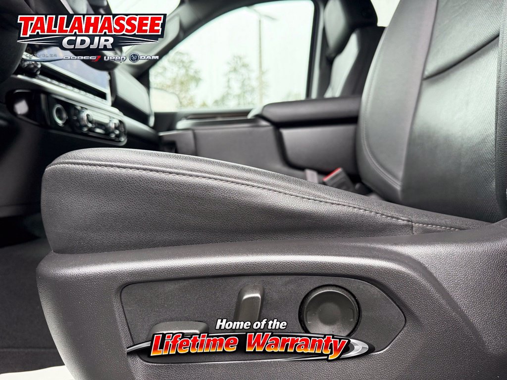 Used 2024 GMC Sierra 1500 SLT AWD/4WD image 23