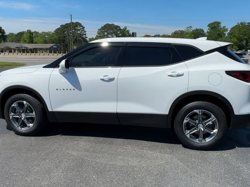 Used 2021 Chevrolet Blazer LT FWD image 5