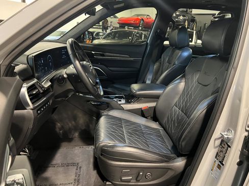 Used 2024 Kia Telluride SX Prestige X-Line image 9