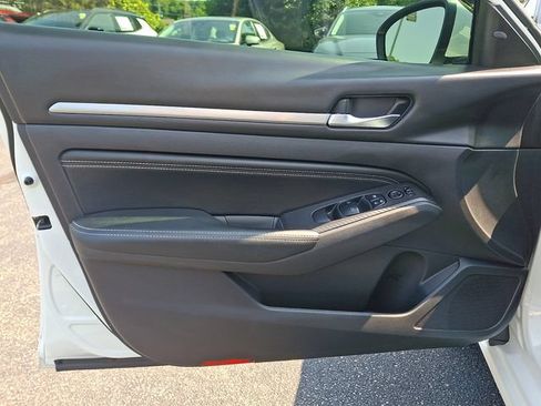 Used 2019 Nissan Altima 2.5 SL AWD/4WD image 13