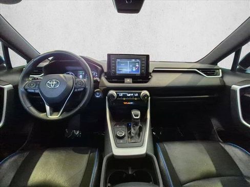 Used 2022 Toyota RAV4 SE AWD/4WD image 17