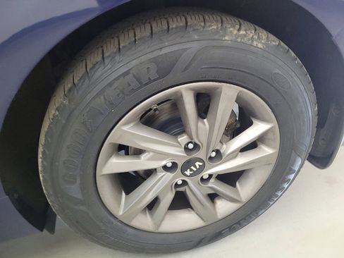Used 2020 Kia Optima LX FWD image 31