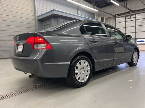 Used 2011 Honda Civic DX-VP image 7