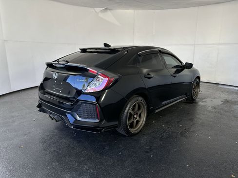 Used 2019 Honda Civic Sport image 11