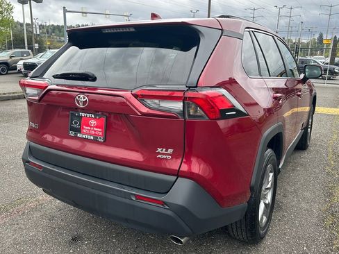 Certified 2024 Toyota RAV4 XLE w/ Convenience Package AWD/4WD image 5