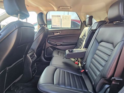 Used 2022 Ford Edge SEL w/ Convenience Package AWD/4WD image 12
