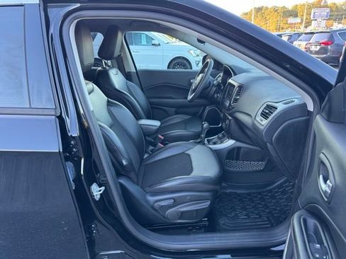 Used 2021 Jeep Compass Latitude image 9