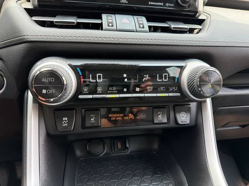 Used 2021 Toyota RAV4 XLE Premium AWD/4WD image 12