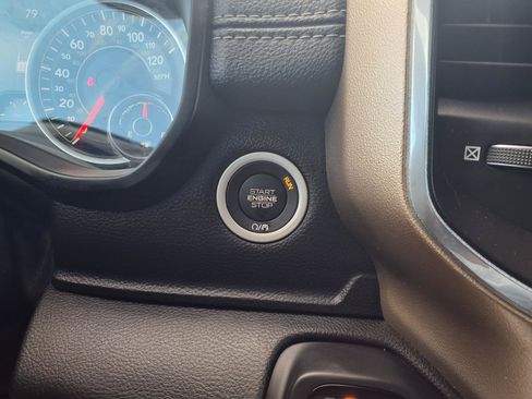 Used 2019 RAM 1500 Laramie AWD/4WD image 24